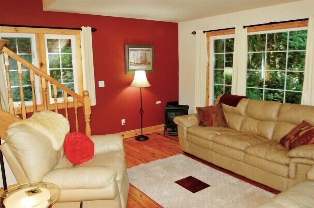 Mt Baker Lodging Cabin 34 - Sleeps 8 view 3