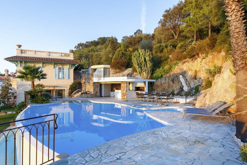 Magnificent Villa With sea View in Theoule sur Mer