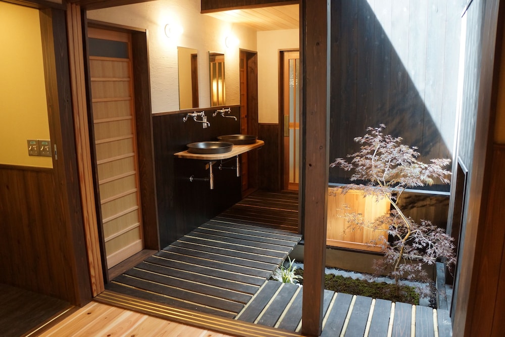 Guesthouse Gokurakudo - Hostel