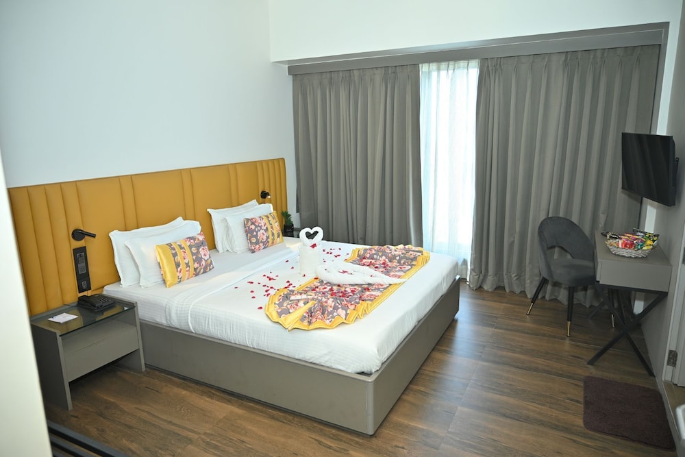 Urvi Banquets & Guest House
