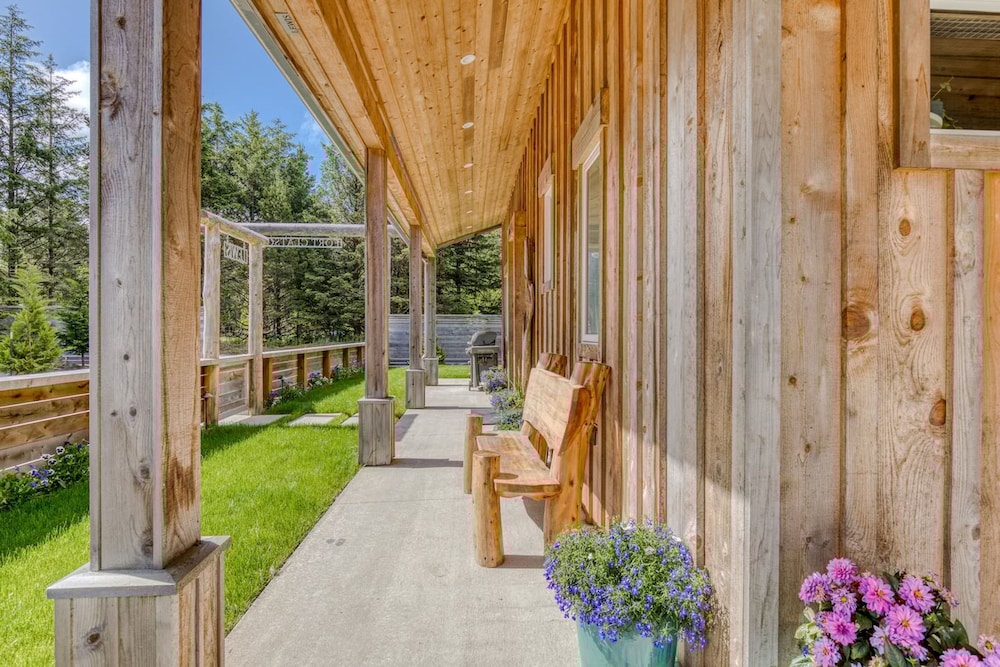 Boutique Cabin Design Luxury Hot Tub Path to Beach