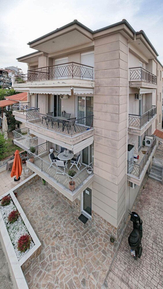 Elia Family Apartment