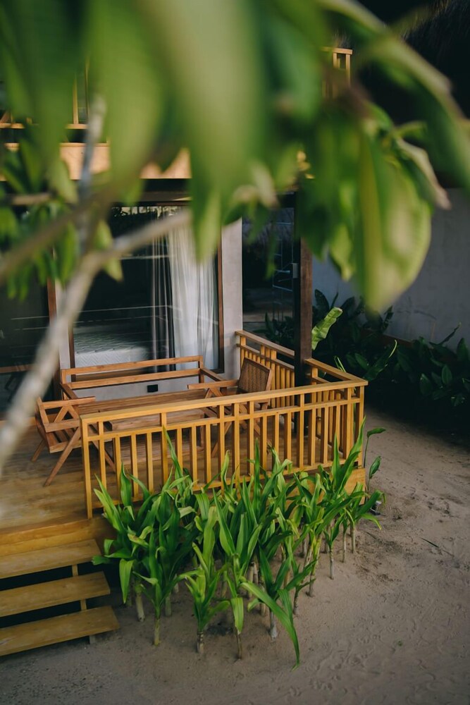Station One Beach Resort El Nido