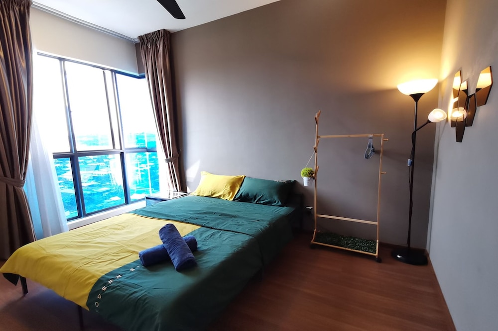 Amerin Residence Mall Apartments