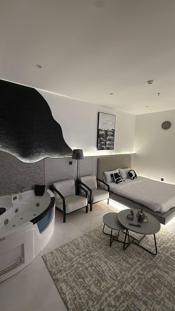 Suites OrbitNet Compound