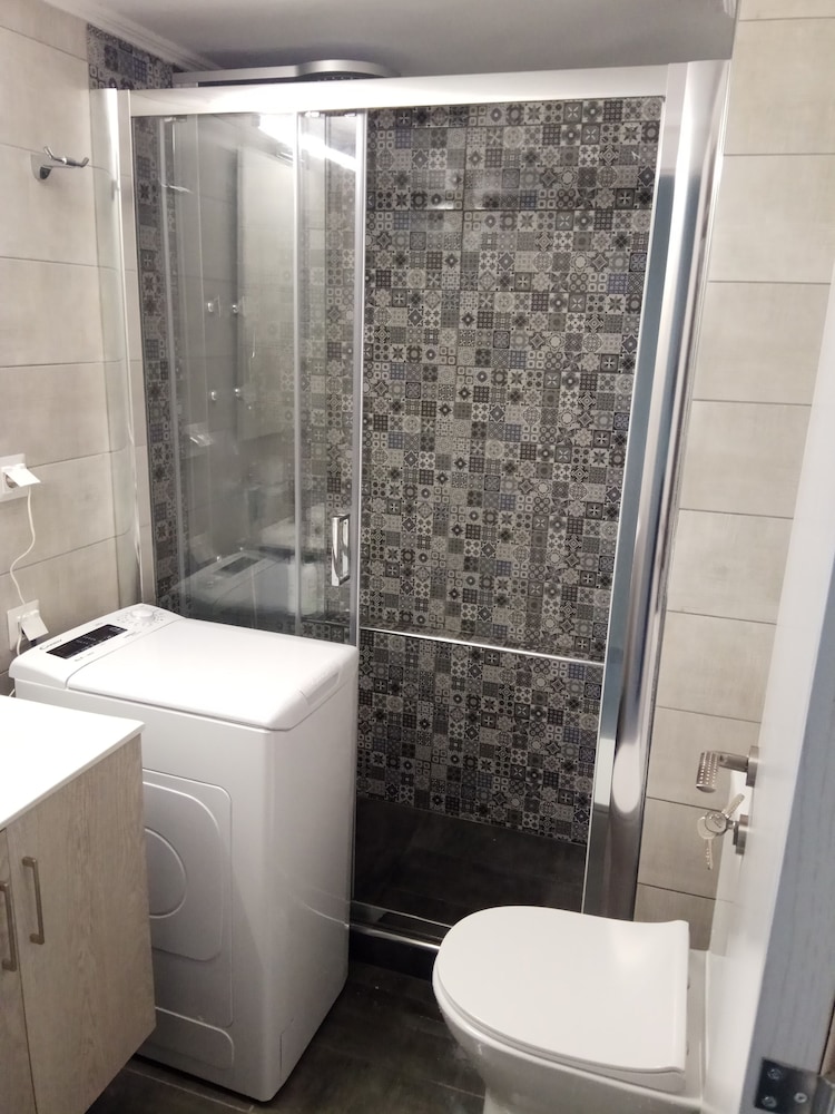 Grandma Vasiliki Rooms To Let