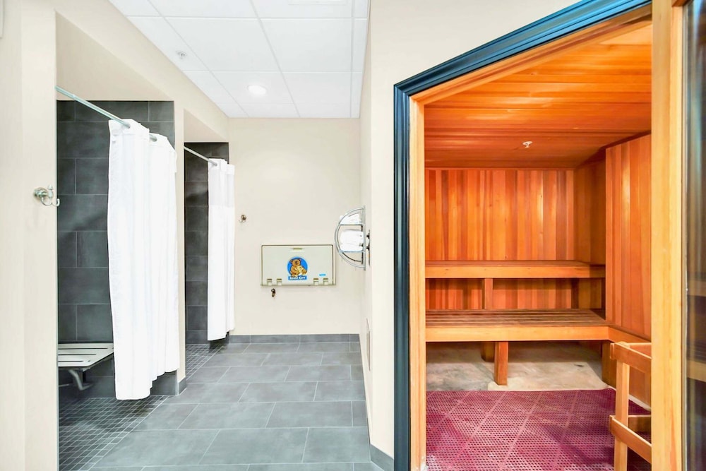 Upstay Modern 3BR Getaway w Pool and Hot Tub