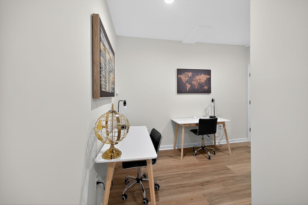 Atlanta Family Retreat 5br And Backyard 5 Bedroom Home