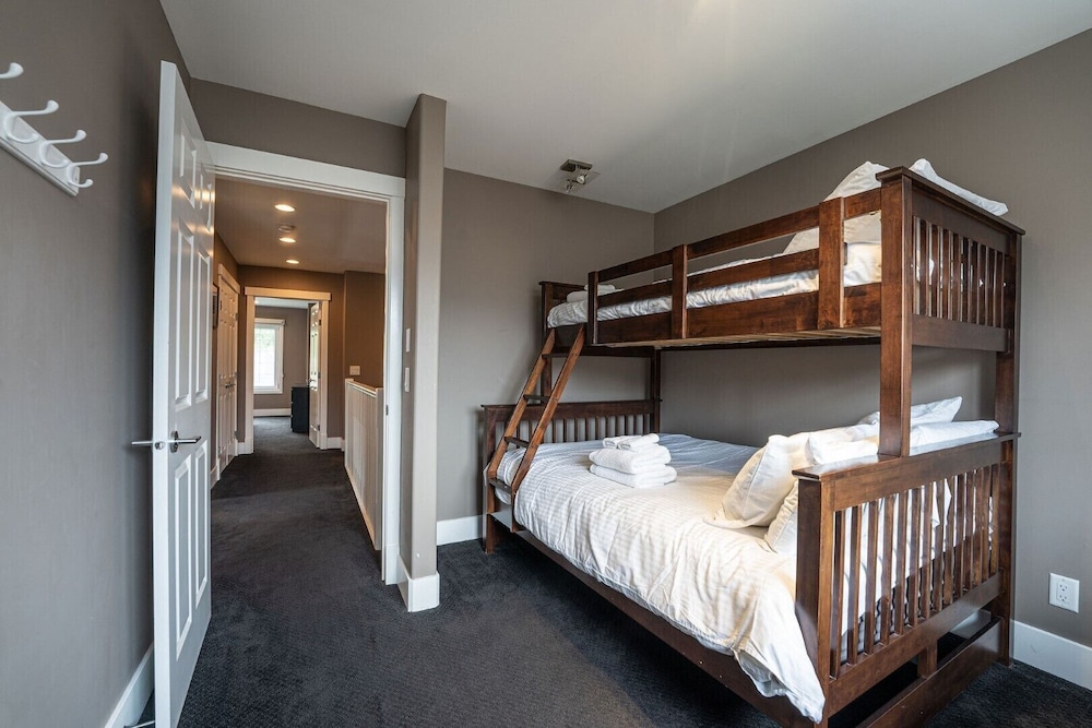 Aspen Lodge by Revelstoke Vacations