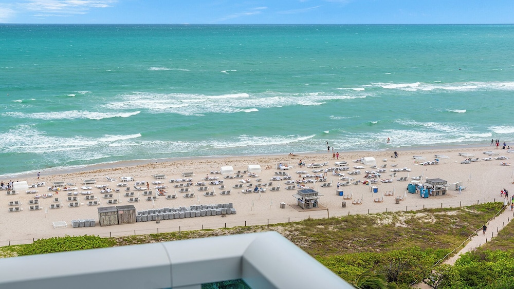 Luxury Vacation Rentals at 1 Hotel & Homes by LRMB
