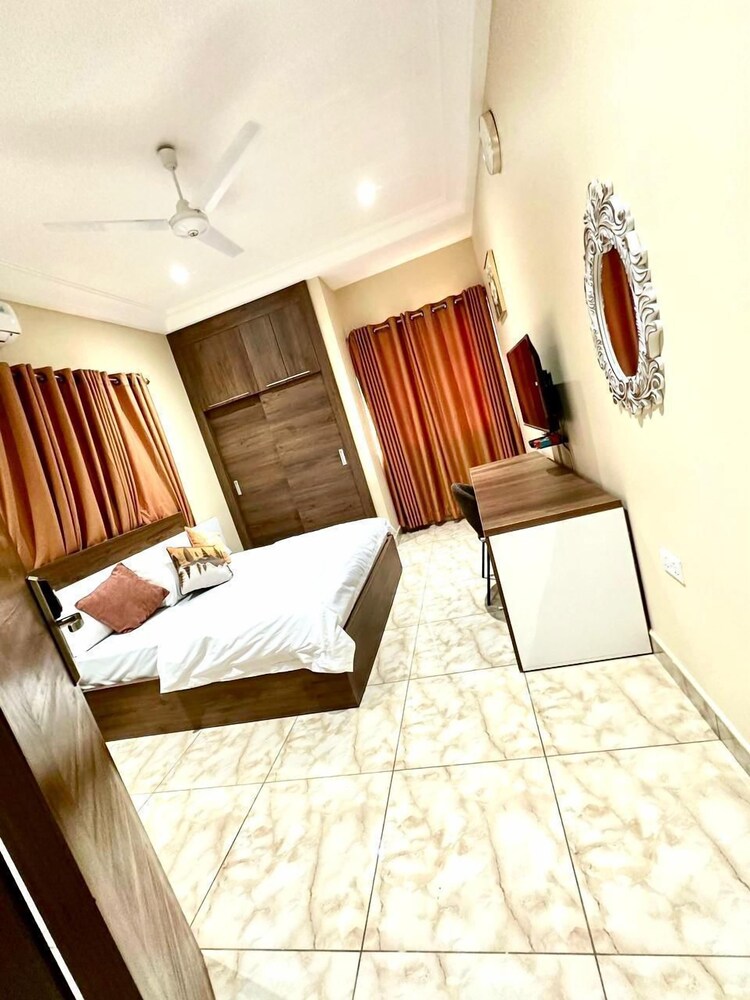 JPCOURT HOMES