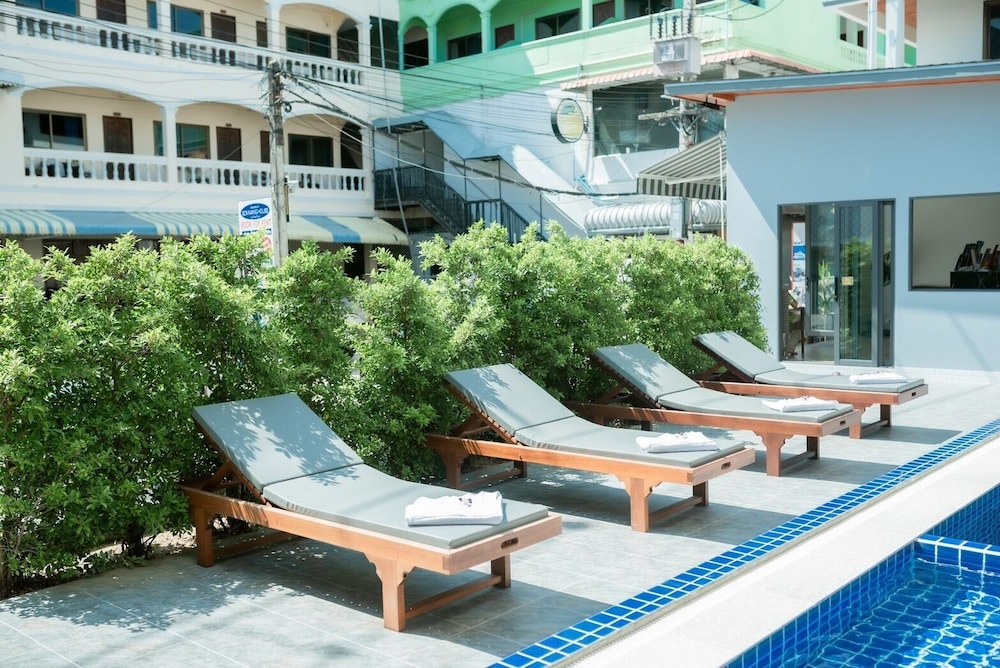Coconut Grove Hotel Samui - Hostel