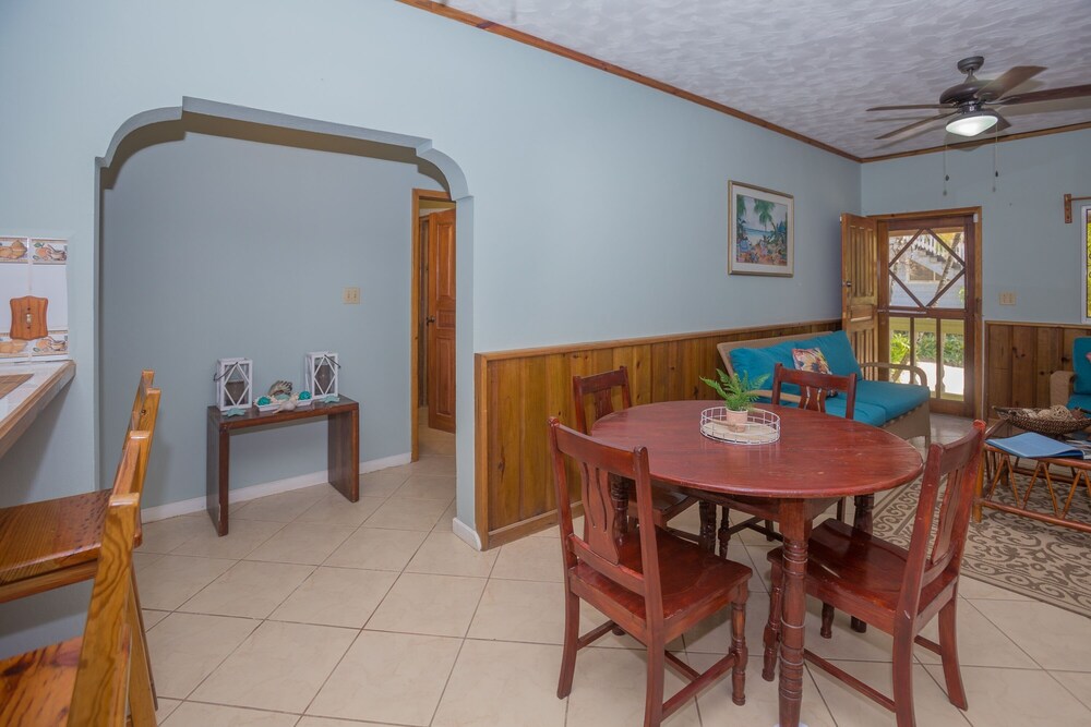 Roatan Ocean View - Ground Floor 2 Bedroom Apts