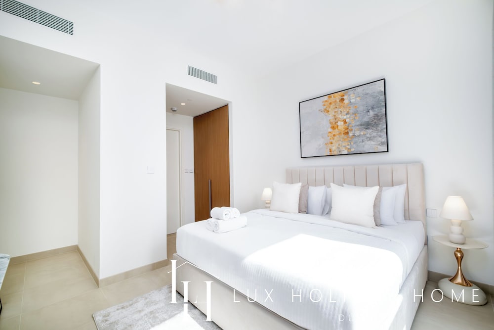 LUX The Orchid Creek Beach Suite