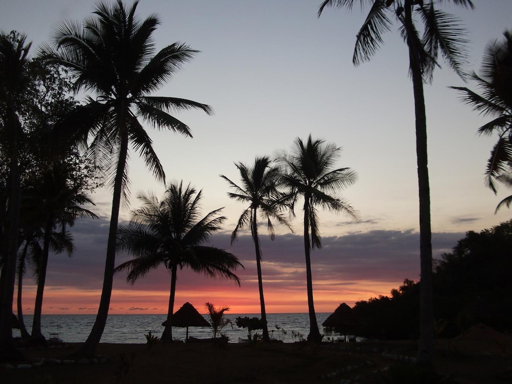 Ocean Beach Sakatia