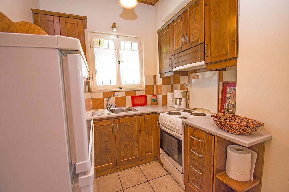 Helianthos Villas