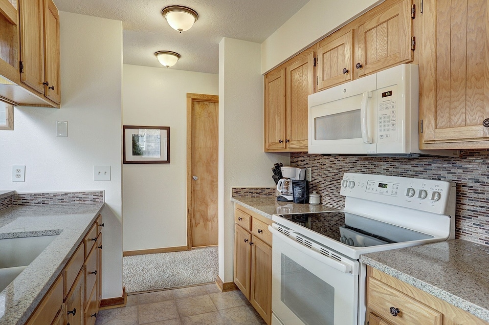 The Pines - Keystone Ski Resort CO Vacation Lodging