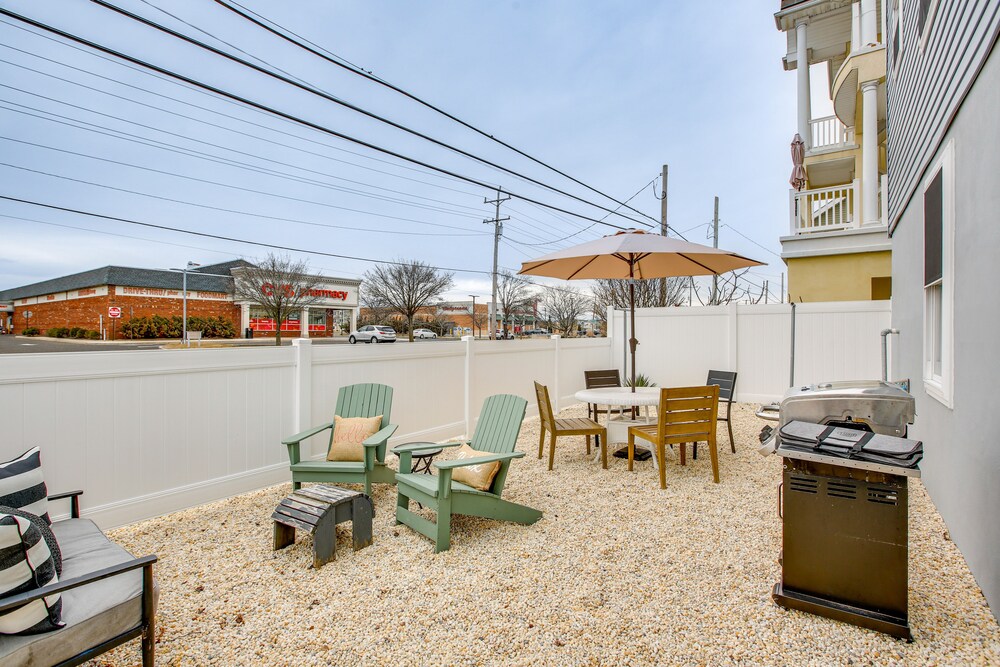 Wildwood Vacations - The Kraken Wildwood Townhome: 1/2 Mi to Beach! - Property Image 1