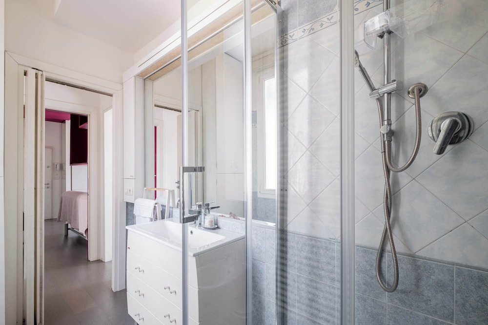Casa Marion Stile e Comfort in un Elegante Dimora Bolognese