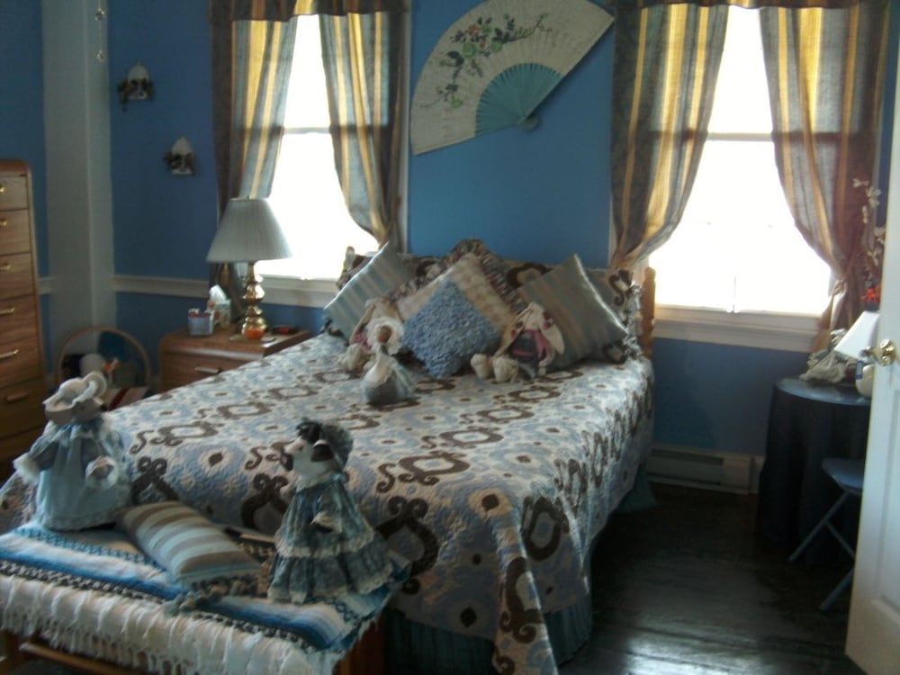 Brookside Inn At Laurens