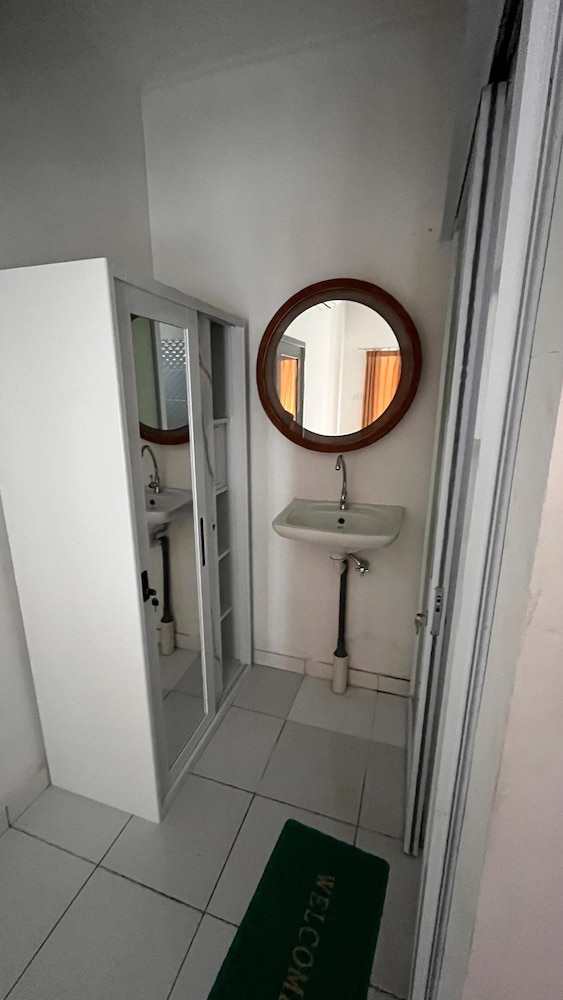 Ajik Guest House