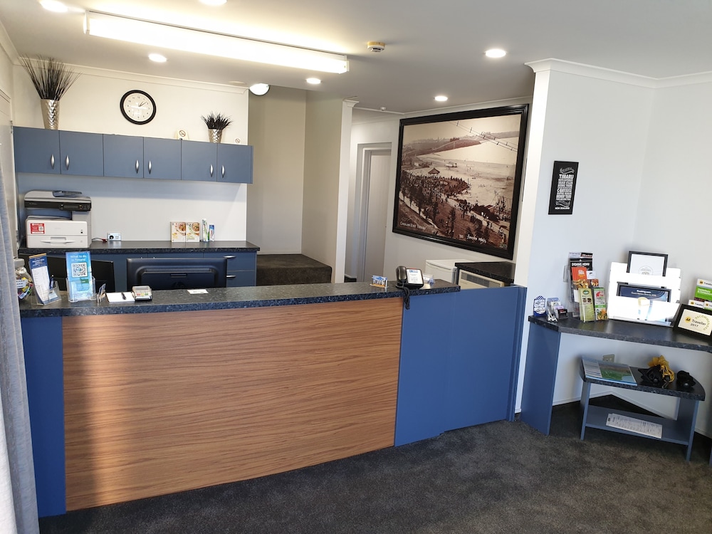 Bay Viaduct Motor Lodge view 2