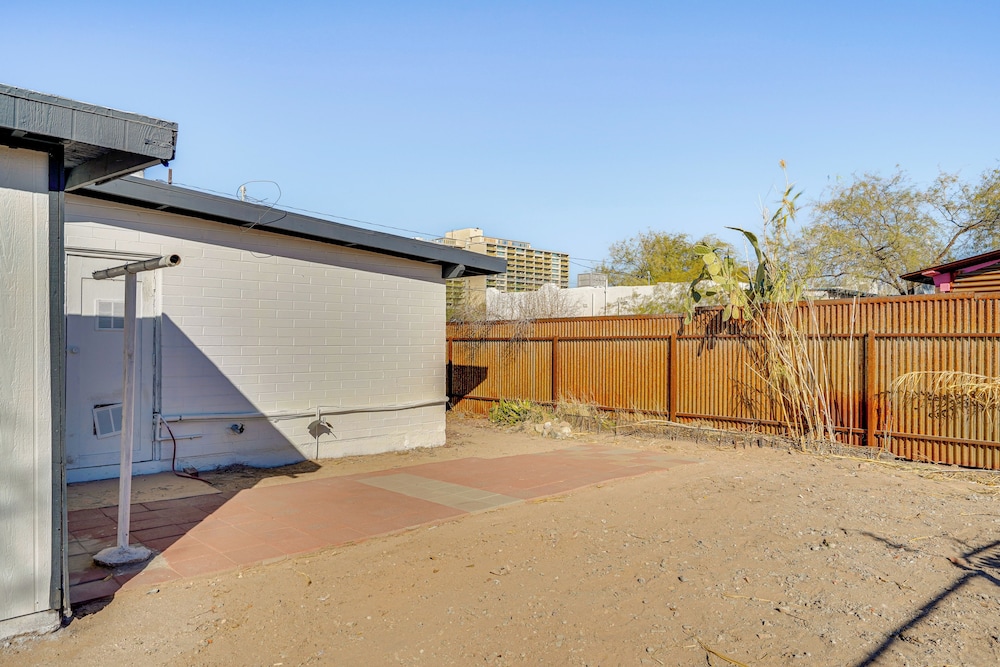 2 Mi to Dtwn: Modern Home w/ Yard in Tucson!