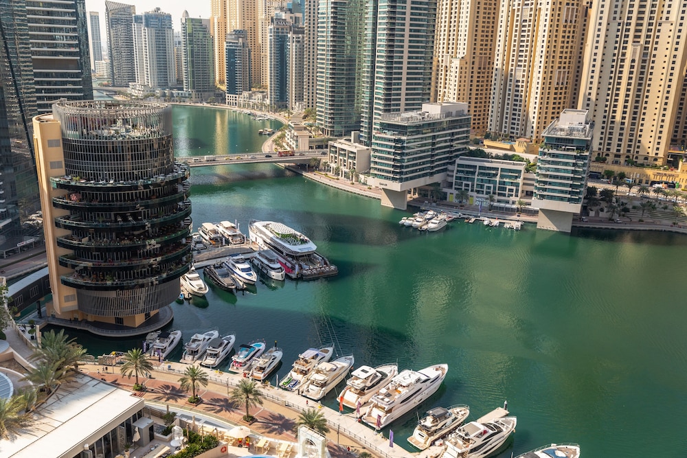 EDEN'S Homes & Villas - JW Marriott Marina Residences