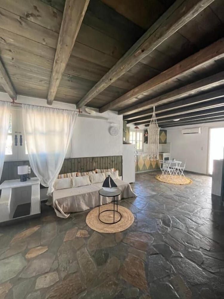 Casa Paros