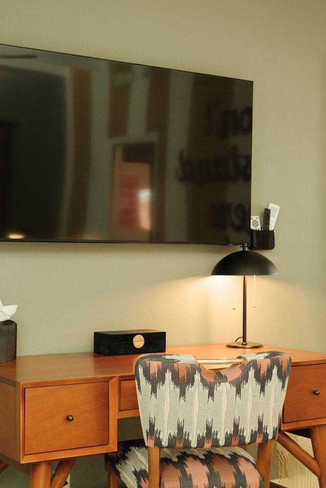 Palm Springs Vacations - Mod Maya Hotel in Palm Springs - Property Image 221