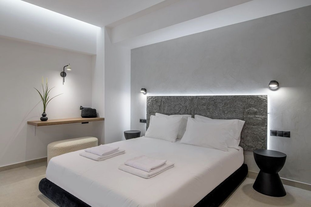 Loom Suite Downtown Athens