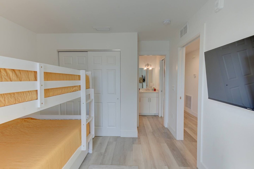 Boho Condo 3 3 Heated Pool