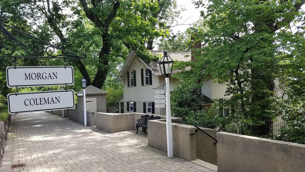 Wilmington Vacations - The Inn at Montchanin Village, a Historic Hotel of America - Property Image 89