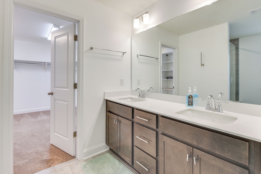2 Mi to Historic Dtwn Belmont: Family Gem w/ Patio
