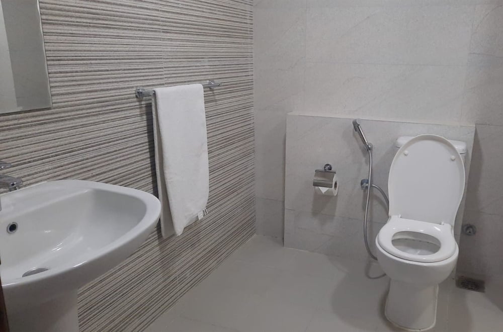 Al Faris Suite 2