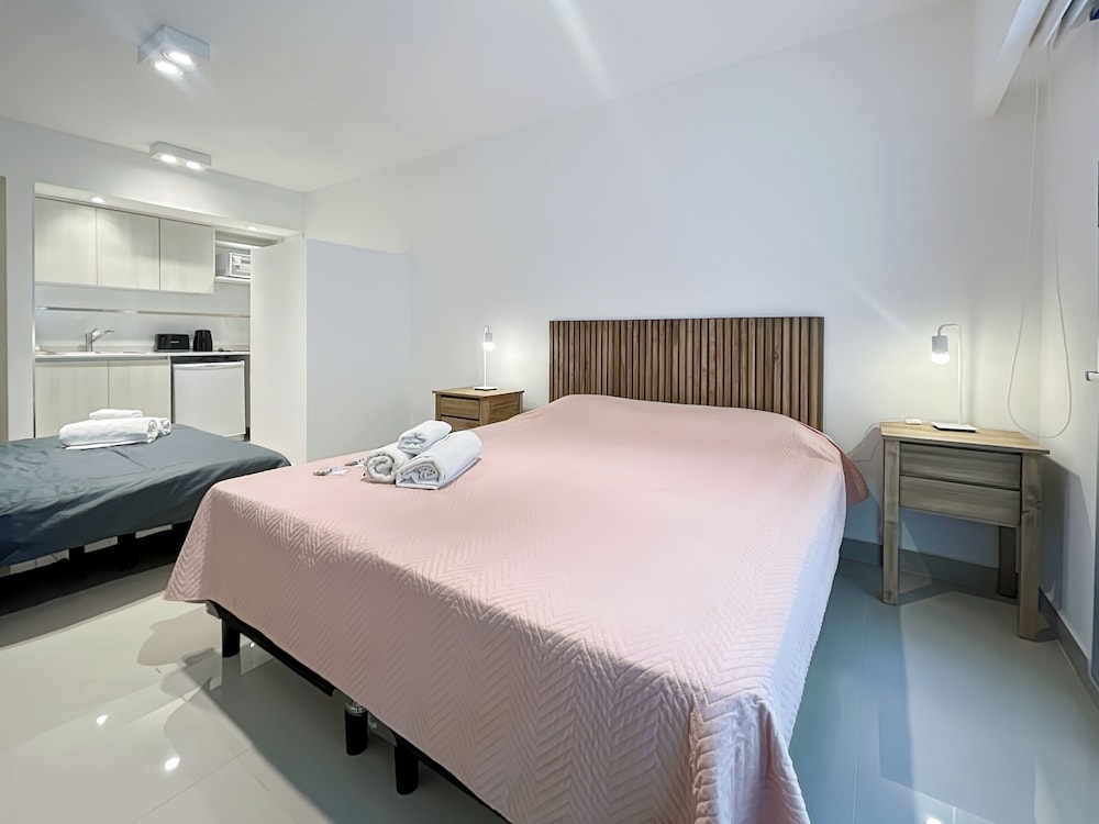 Ayres Suites Moreno