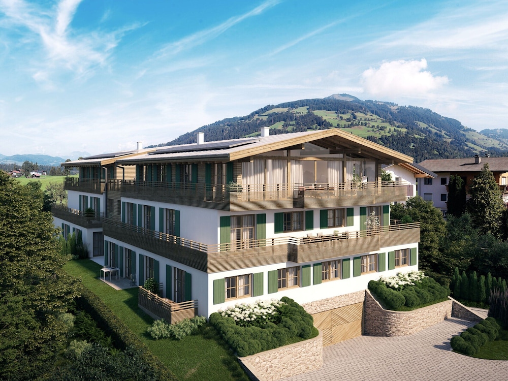 Luxury Penthouse, ski Lift Within Walking Distance