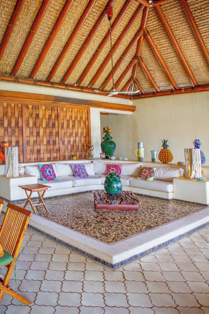 Casa Irekua Luxury beachfront retreat