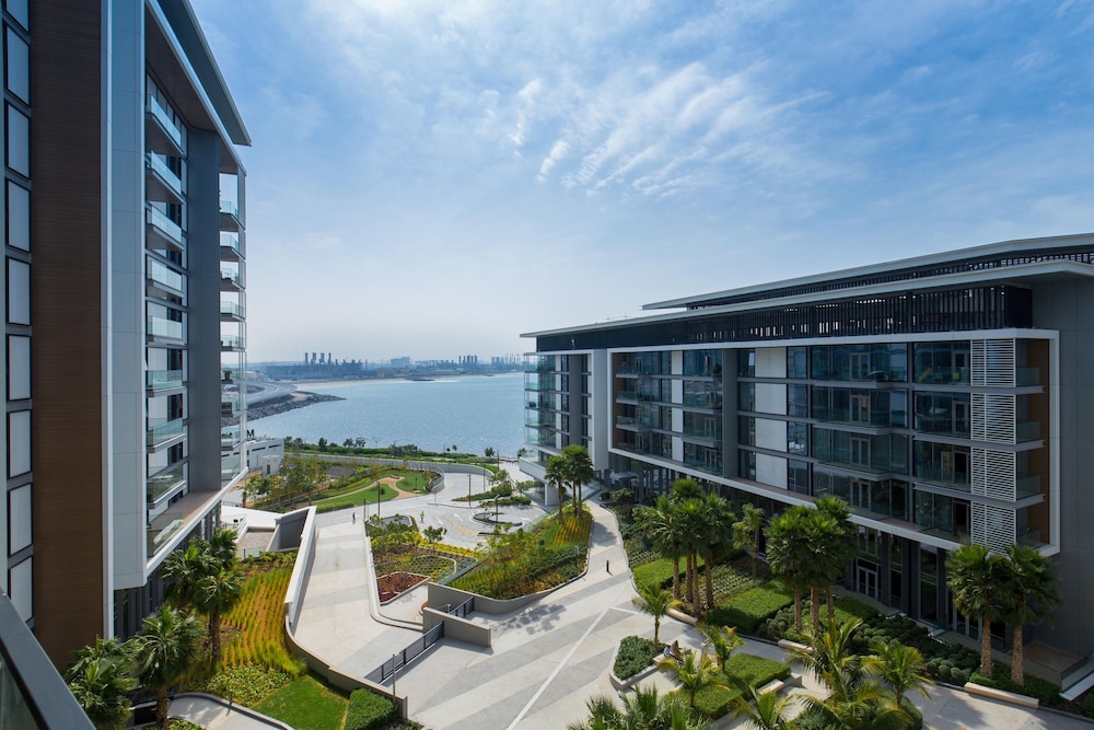 Edens Dubai - Bluewaters 