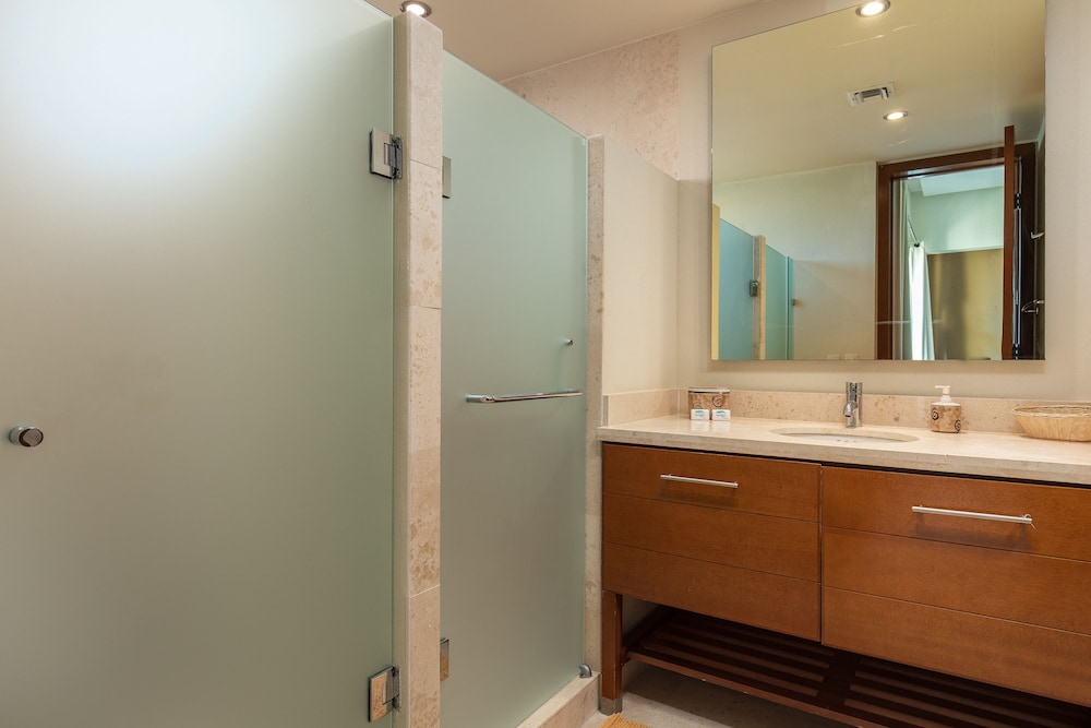Encanto Living 0504 -2BR by Kivoya