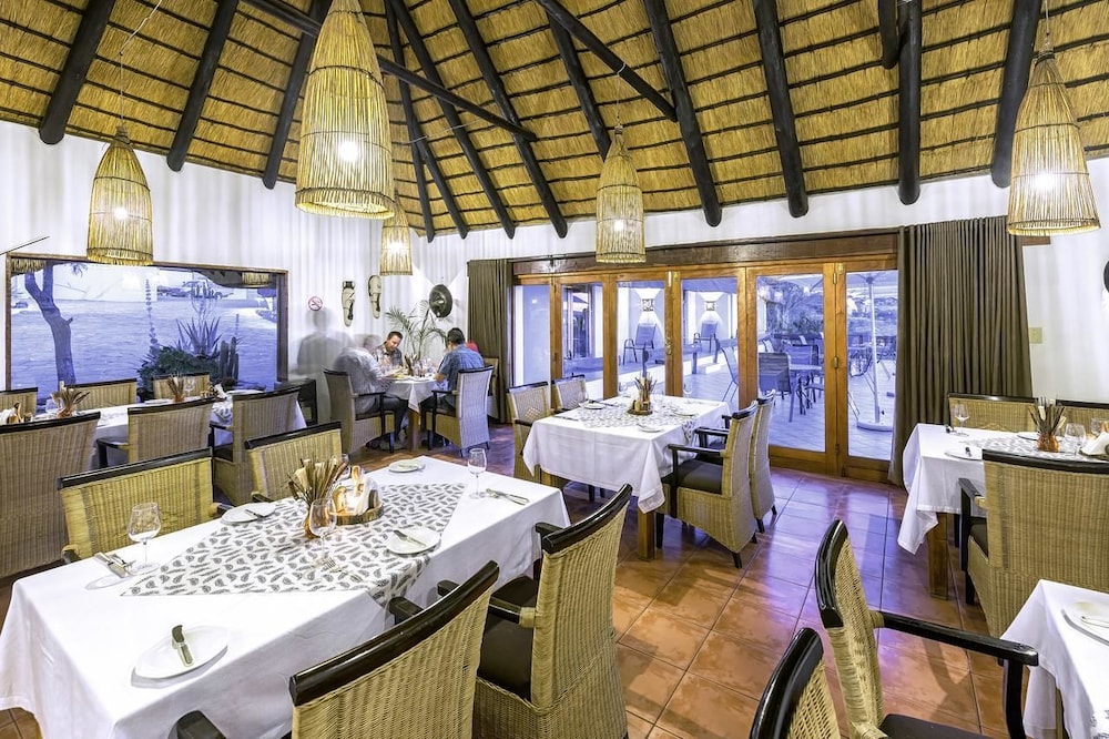 Trans Kalahari Inn