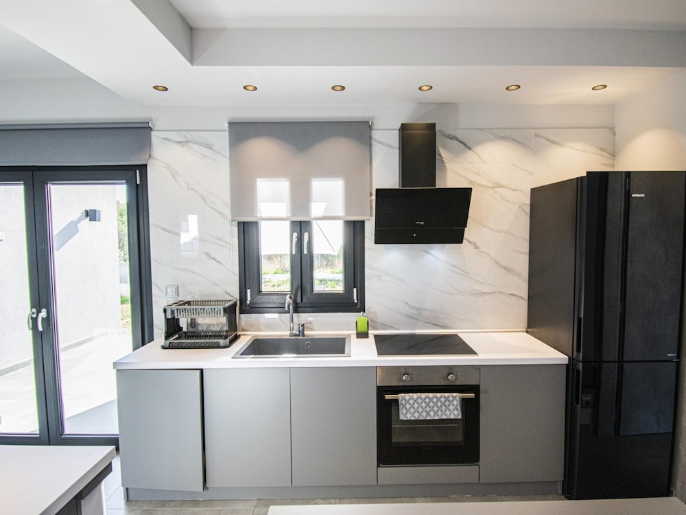Theasea Villa Cooling Heated Floor view 5