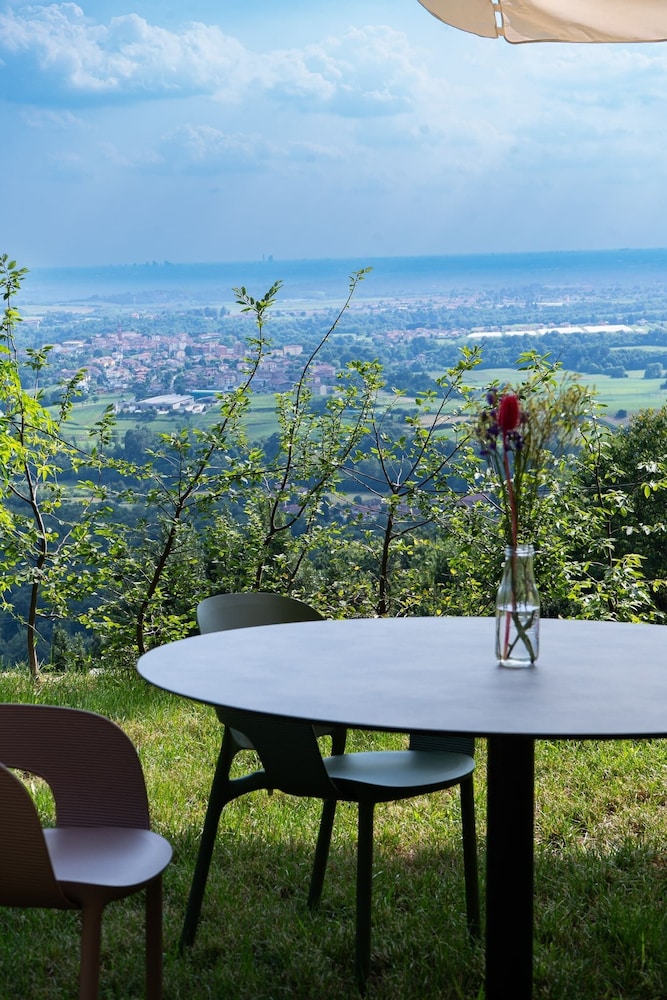 Locanda Moderna Carlambroeus