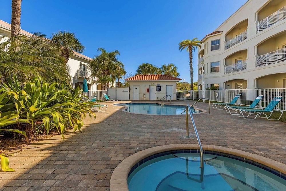 Beachfront Bliss: St. Augustine 2BD Luxury