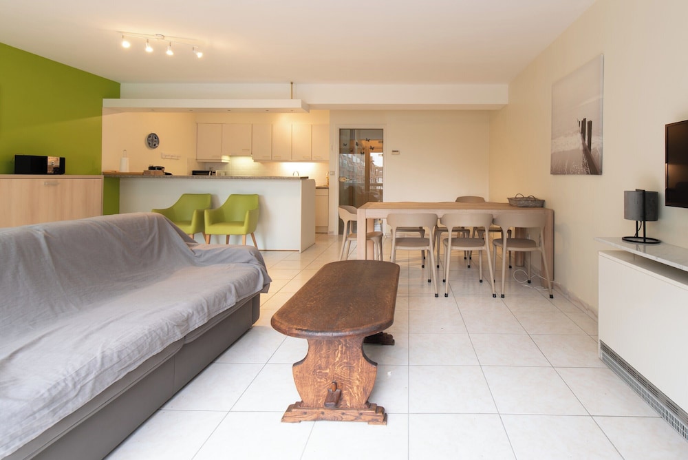 Apartment in Middelkerke Near Casino & Sea Wall