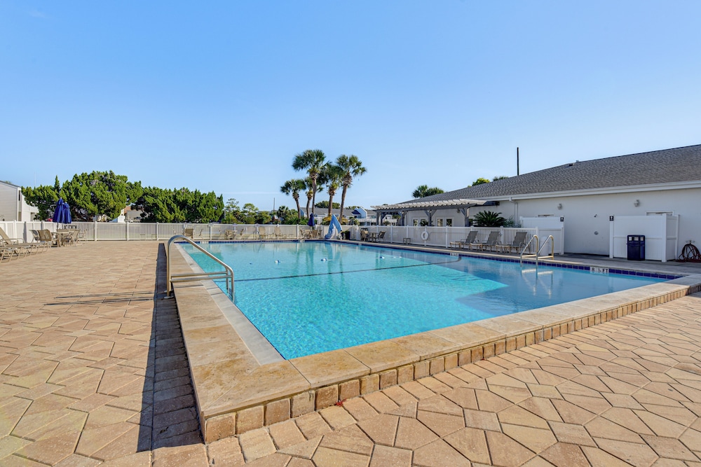 Steps to Beach: Oceanfront w/ Panoramic Gulf Views