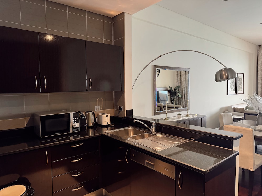 Resort Apartments - Royal Amwaj North