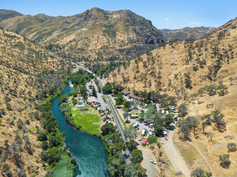 Canyon Creek Resort