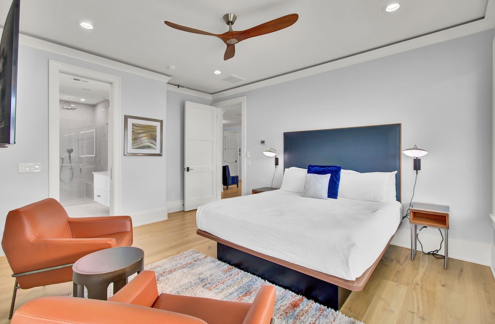 7 Beachwood East by Avantstay Steps to the Beach Ocean Views Hot Tub 7bdr