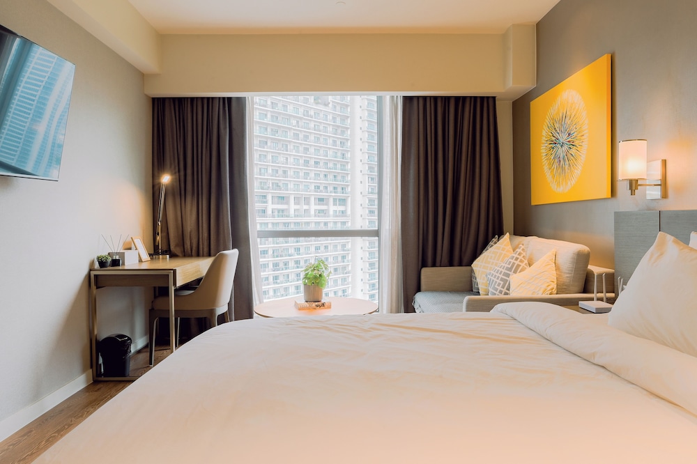Hotel Residences at Acqua